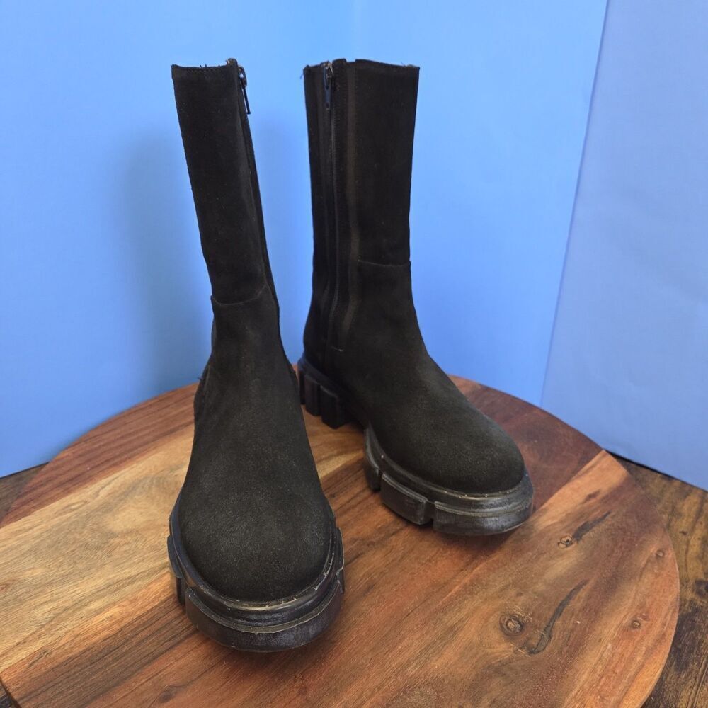 FREE PEOPLE Brooks Chelsea Boots Women's 9 (EU39) Black Suede Lug Sole